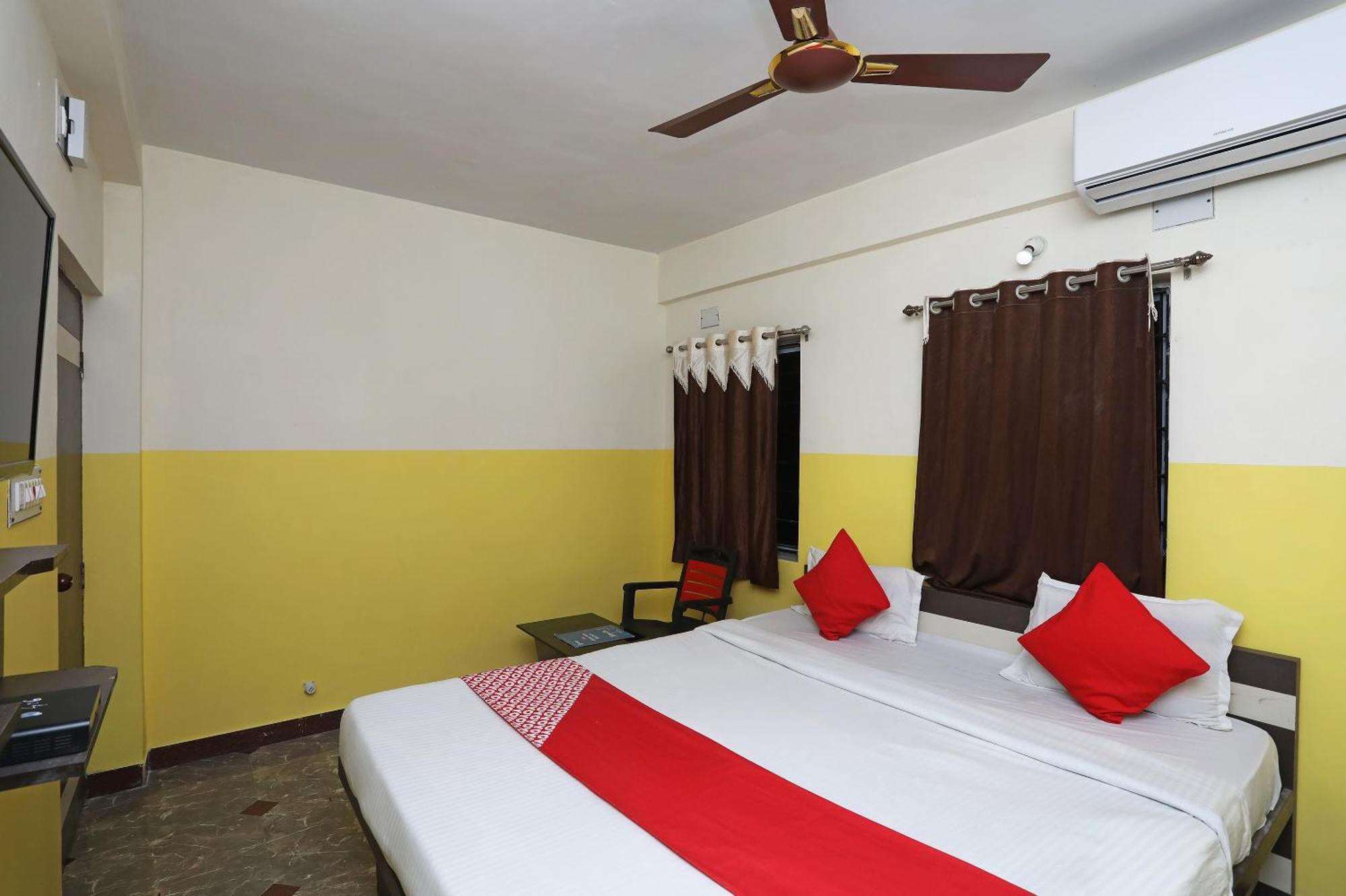 Oyo 26152 Hotel Aarush Digha  Exteriör bild